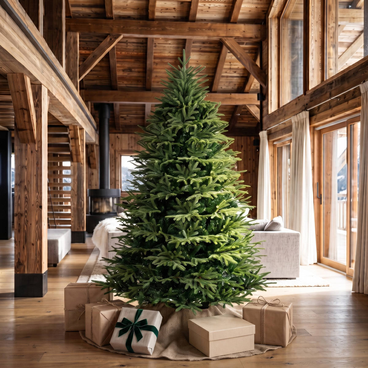 Full Christmas tree, green, unlit